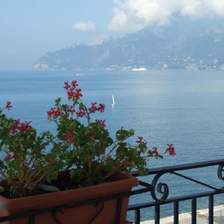 B&B Fronte Del Mare Salerno Exterior foto